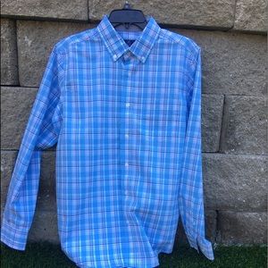 Men’s button down long sleeve